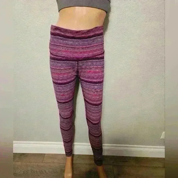Lululemon Wunder Under Pant (Hi-Rise) - Picture 4 of 6